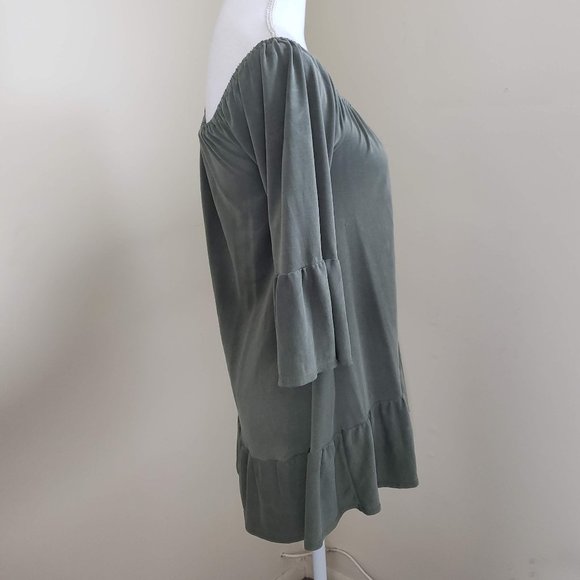 Green Envelope Off The Shoulder Ruffle Top Small - Picture 4 of 7